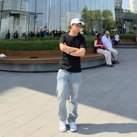Long Tiến Lê